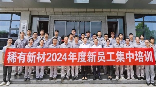 Công ty tổ chức huấn luyện cho nhân viên mới